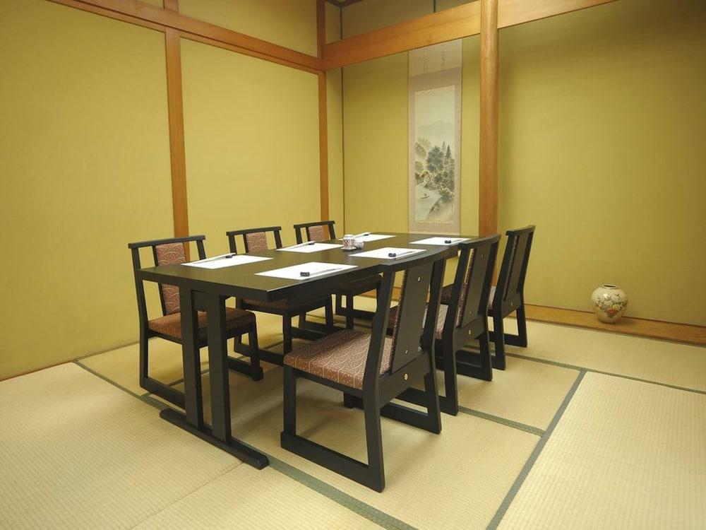Art Hotel Kagoshima Esterno foto